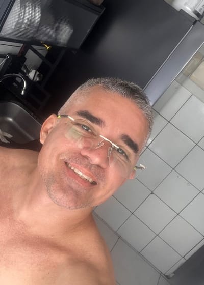 encontro casual - Rapaz educado com local e massagem 992279665 em Manaus